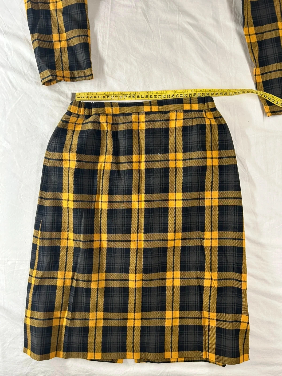 Vintage black and yellow plaid Régine blazer skirt combo set – photo 9